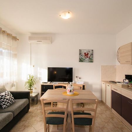 Apartman Fuma Rovinj Extérieur photo